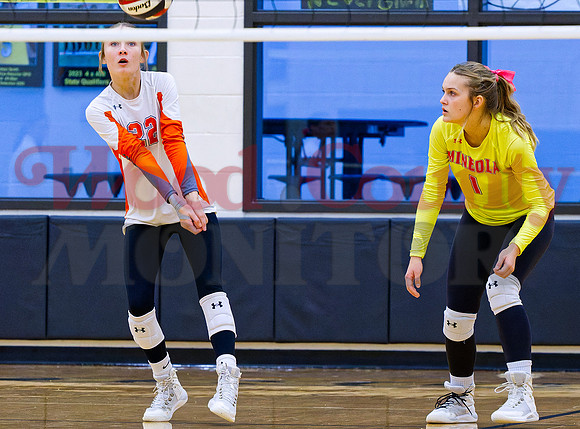 _A180714 Kaitlyn McMahon receives