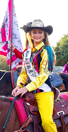 _1204011 miss mfdr 24 Emma Reel