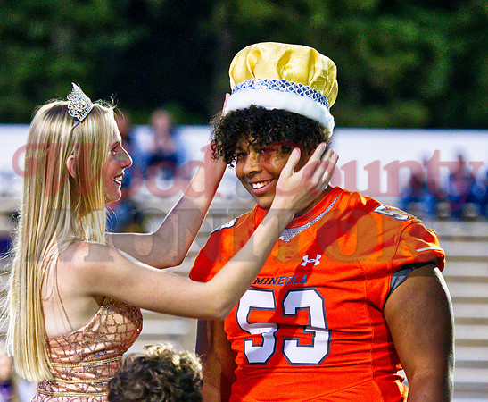 _1320518 Isaiah Gardner crowned king
