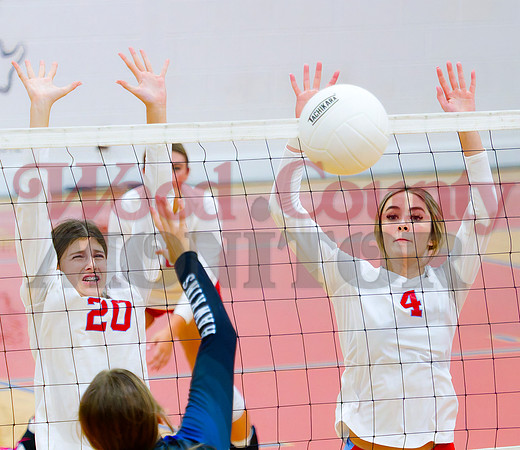 _9170498 Campbell Shrum and Lainey Wright defend