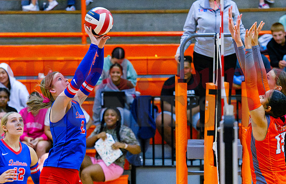 _A080096 Kinsey Hipp pushes