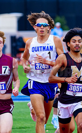 _5022309 Dakota Jimenez runs 800m
