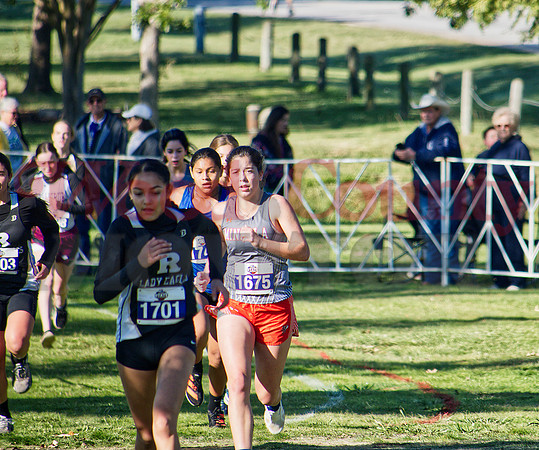 _1069234 Kapri Riley runs just ahead of Keilee
