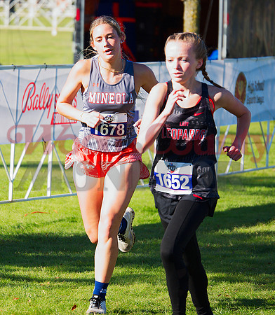 _1203575 Hannah Zoch runs