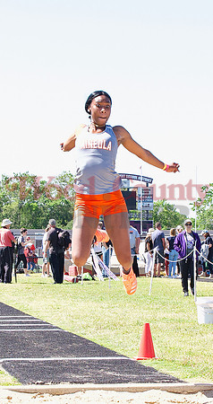_1191383 Tahjae Black jumps long