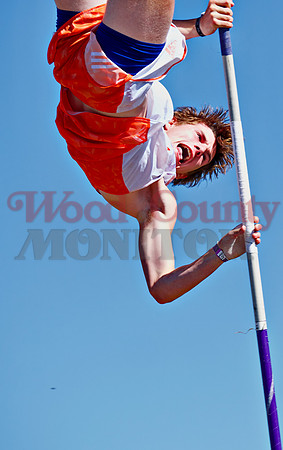 _1064737 Adam Blalock vaulting