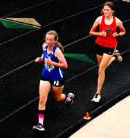 _1125134 McKenna Wood runs 3200m