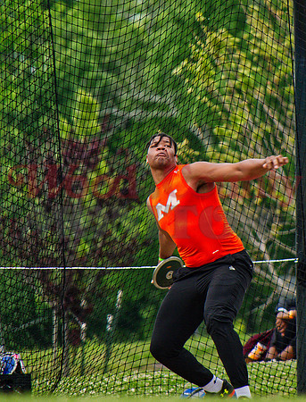 _1170273 Stephen Ogueri throws discus