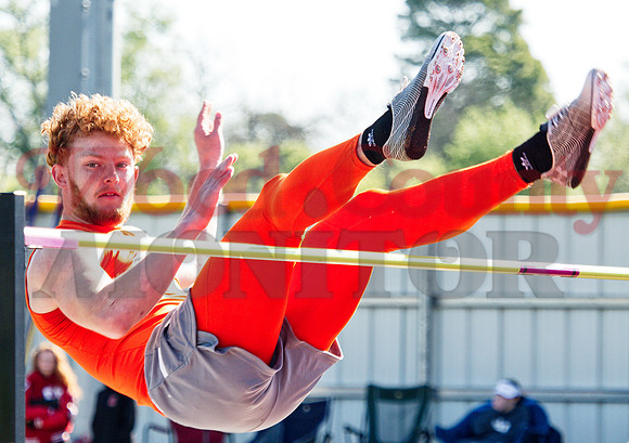 _1137288 Dawson Pendergrass clears high jump