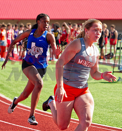 _1137116 Allie Berry and Riley Weekly run 200m
