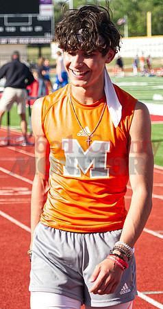 _1148488 JJ Gandy reacts to sub-40 300m hurdle time