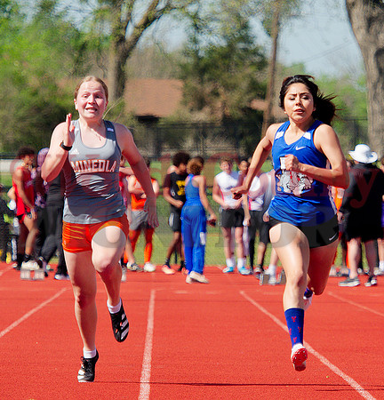 _1136809 Campbell Littlefield and Crystal Plata run 100m dash