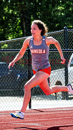 _1136910 Kozbie Riley runs 400m