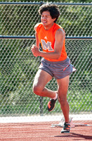 _1136957 Cris Alejo starts 400m