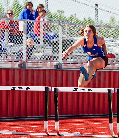 _1137044 Bonnie Vander Schaaf 300m hurdles
