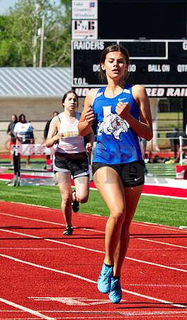 _1136898 Sadie Vander Schaaf finishes 400m