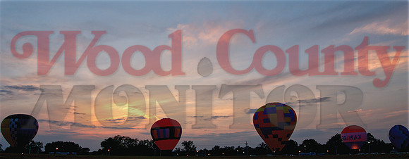 _128799-843stack balloons at sunset