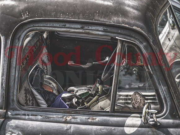 _1348842-43hdr club cab of Mark Anderson