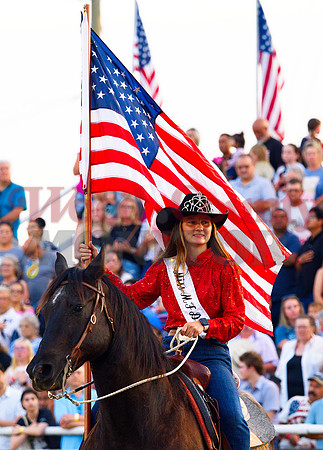 _7136536 Shelby Jones presents colors