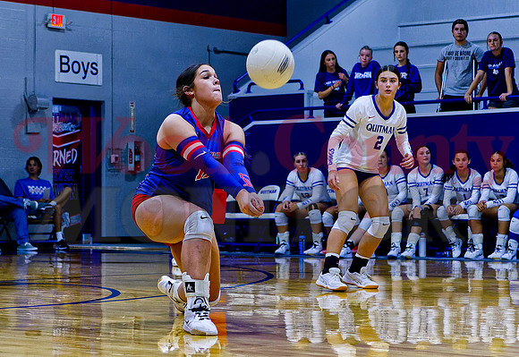 _1269999 Maya Herrera receives
