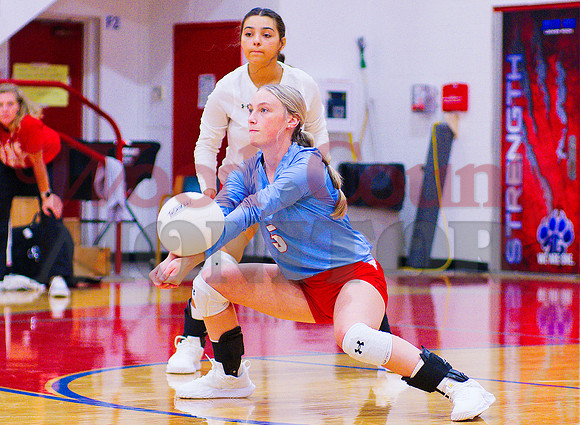 _1310639 Alyssa Murdock bumps