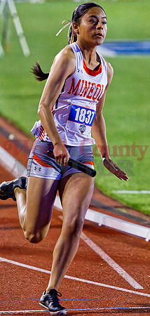 _5022661 Stephanie Rojas runs 4x400m