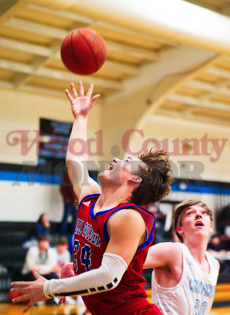 _1058878 Jerry Skinner lays-up