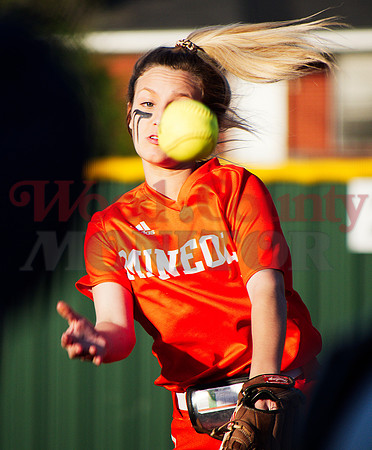 _1060388 Kayleigh Thompson pitches