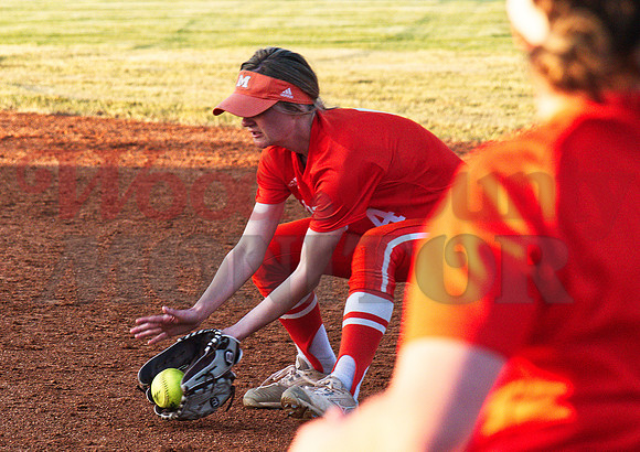_1060487 Emily Wiley fields grounder