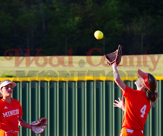 _1060390 Emily Wiley 4 catches popup