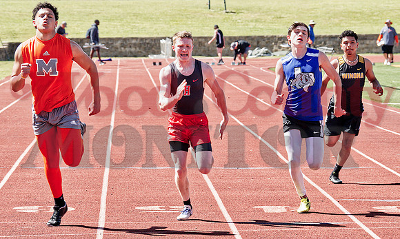 _1061332 Kobe Kendrick and Levi Thompson 100m dash
