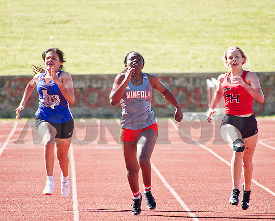 _1061515 Shylah Kratzmeyer 200m