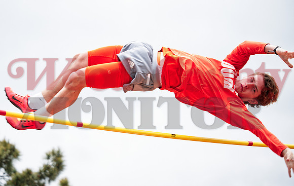 _1187415 Adam Blalock pole vaults