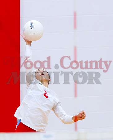 _9170515 Jayla Sitar serves