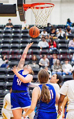 _1059247 Reiny Luman shoots