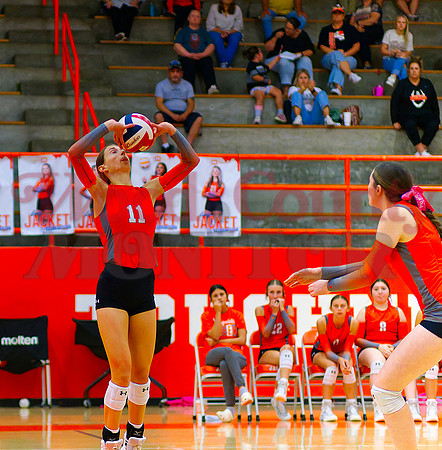 _1343167 Olivia Hughes sets