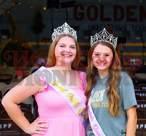 _1386215 sweet potato queens Addison Crutchfield and Kalli Trimble