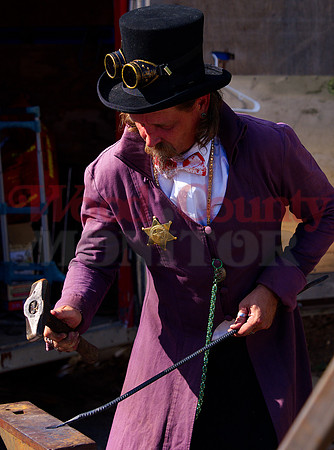_9232697 metalsmith