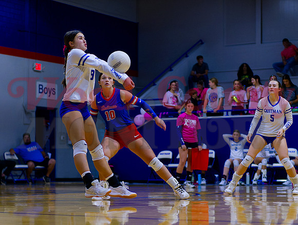 _1343384 Erin Vander Schaaf receives