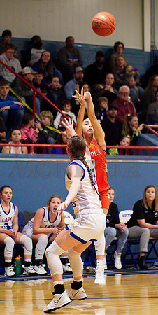 _1058498 Jayla Jackson three over Madyson Pence