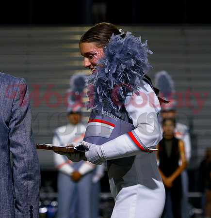 _A260325 Audria Bynum accepts award