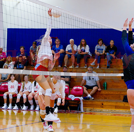 _1321067 Lainey Wright hits winner