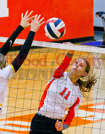 _A290758 Olivia Hughes hits