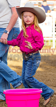 _7135973 eyes on prize