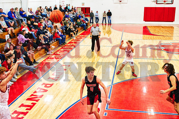 _1069377 Brayden Randolph shoots three