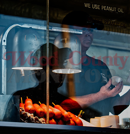 _1126295 corn dogs