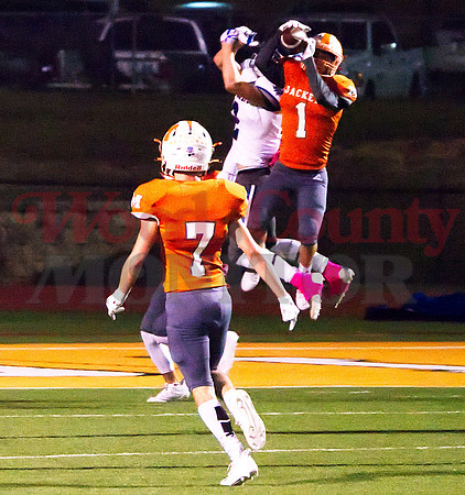 _1138603 Thomas Hooten 1 interception