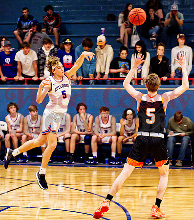 _1047090 Brady Floyd throws outlet