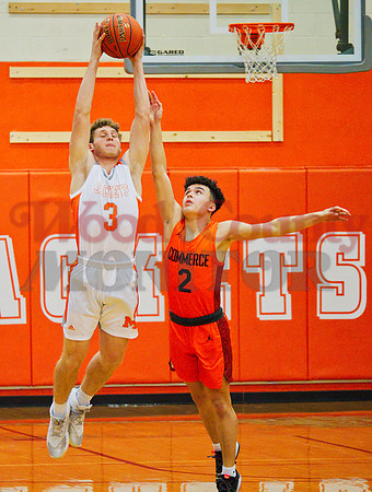 _1176952 Jonah Fischer steals