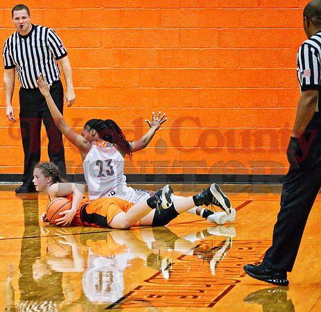 _1176898 Tahjae Black 23 no foul